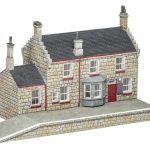 R7230 Hogsmeade Station Building Product 1